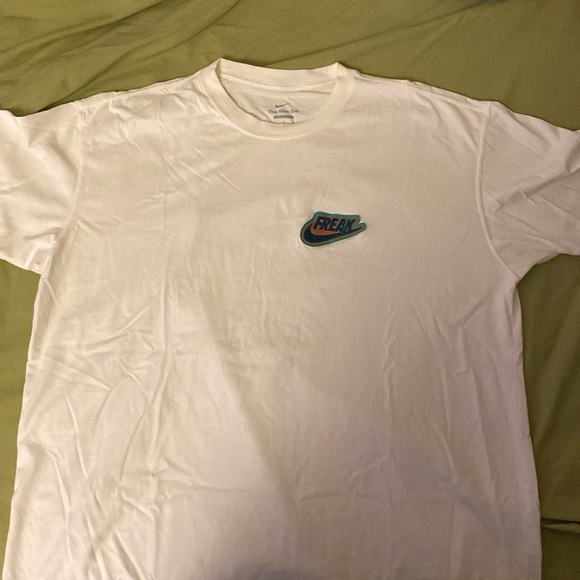 Other - Standard fit Nike tee